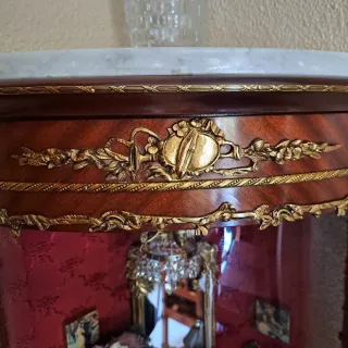 Vitrina Esquinera Marquetería Clásica