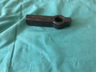 Herramienta de hierro antigua