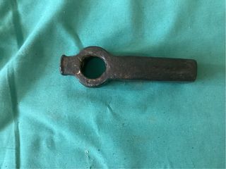 Herramienta de hierro antigua