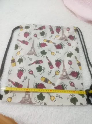Mochila de tela con estampado de París y vino
