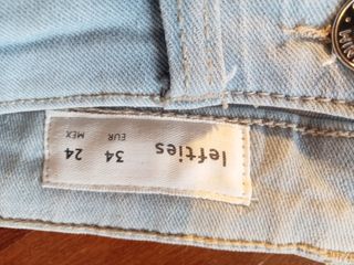 Pantalón vaquero flare azul claro
