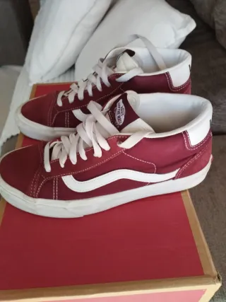 Zapatillas Vans Rojas y Blancas