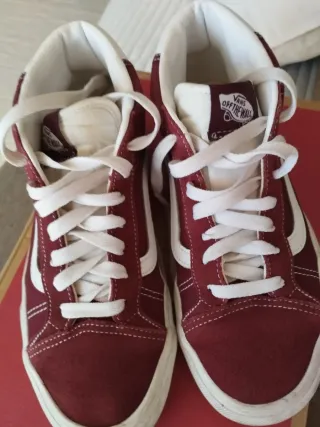 Zapatillas Vans Rojas y Blancas