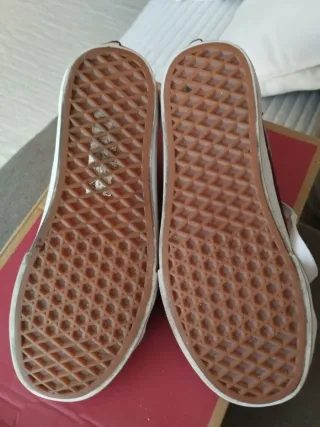 Zapatillas Vans Rojas y Blancas