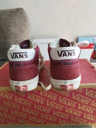 Zapatillas Vans Rojas y Blancas