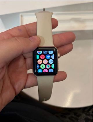 Apple Watch Series 3 Beige/Oro