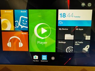 TV Box Bqeel MVR9 con mando a distancia