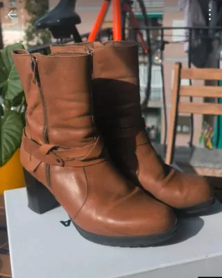 Botín piel marrón claro Talla 37