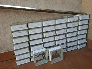 Bloque de vidrio brillante neutro