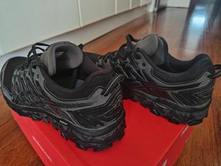 Zapatillas Asics FujiTrabuco Gore-Tex Talla 44