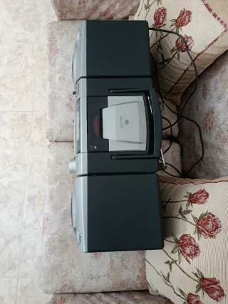 Aiwa Radio, CD y Caset CA-DW340