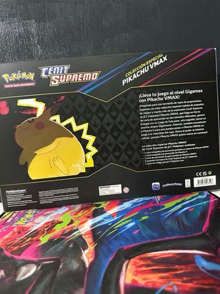 Cenit supremo Colección Especial Pikachu VMAX