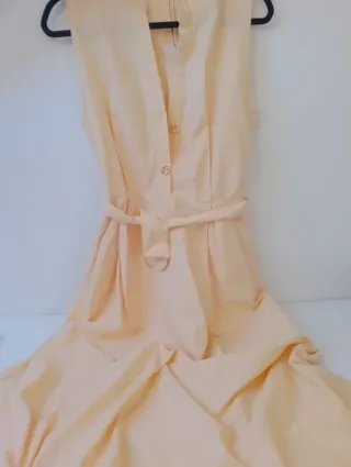 Vestido Midi Zara tono mantequilla Talla L