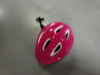 Casco rosa infantil para bicicleta