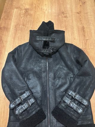 Cazadora borrego Zara negra