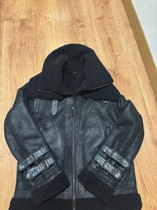 Cazadora borrego Zara negra
