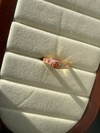 Anel vintage esmaltado com gotas florais