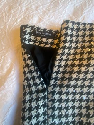 Conjunto Chaqueta y Falda Clásico