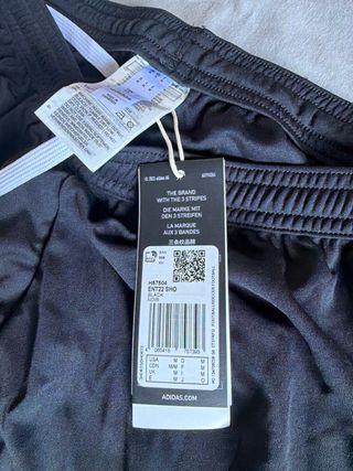 Pantalón corto Adidas negro