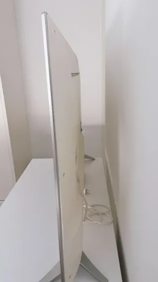 Smart TV LG 49 Plata y Negro