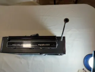 Radio Grundig Satellit Multibanda