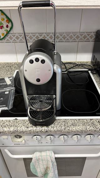 Cafetera Nespresso Zenius Professional