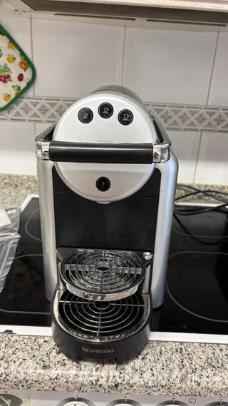 Cafetera Nespresso Zenius Professional