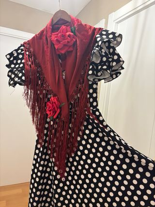 Traje de flamenca lunares