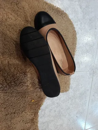 Manoletinas Hexaflex Beige y Negro Talla 40