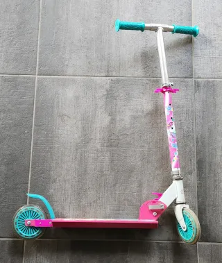 Monopattino Unicorno Mondo