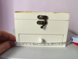 Joyero blanco con espejo y cajón