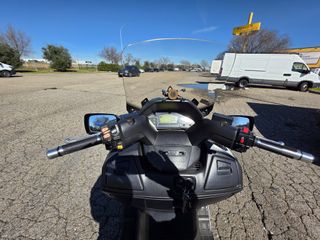 Se vende Suzuki Burgman del 2008 con 112.195km en