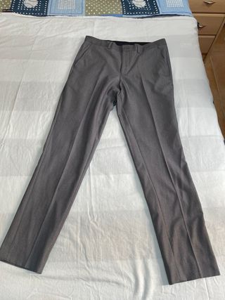 Traje Chaqueta y Pantalón Gris