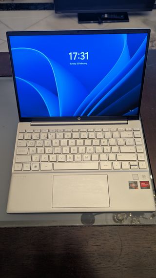 HP Pavilion Aero 13 Ryzen 7 16GB Ultra ligero