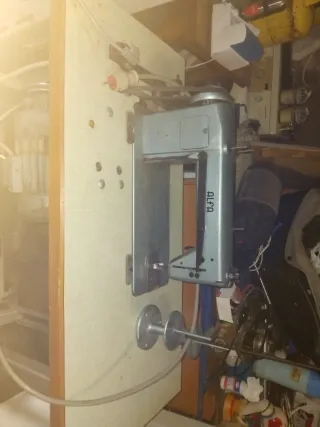 Máquina de coser industrial Alfa