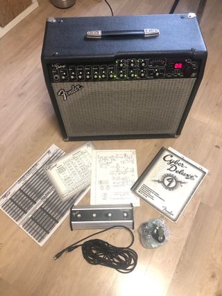 Amplificador de guitarra Fender Cyber Deluxe