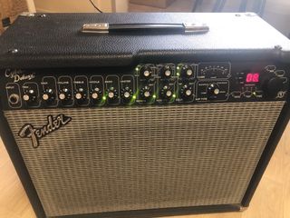 Amplificador de guitarra Fender Cyber Deluxe