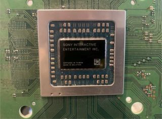 PS4 Pro CUH-7216B 1TB Jet Balck