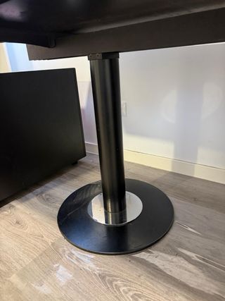 Mesa de despacho madera nogal con cajoneras