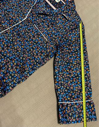 Blusa GAP flores Talla M