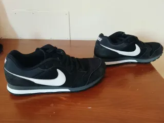 Zapatillas Nike MD Runner 2 Negras