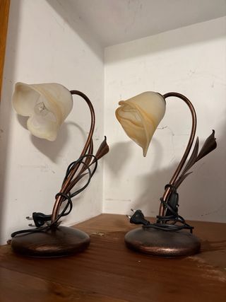 Lámpara de mesa flor metal y cristal