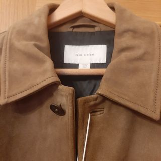 Chaqueta. PIEL. HOMBRE.