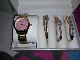 Reloj Skyline Mujer Dorado y Blanco