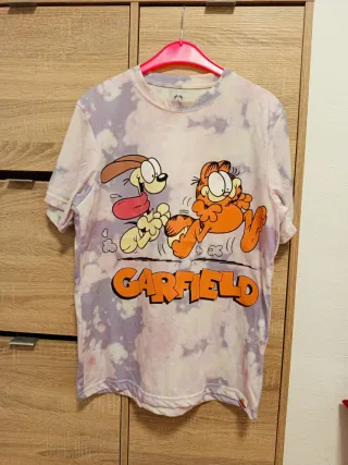 Camiseta Garfield talla M Pull&Bear. OFERTAAAAAA