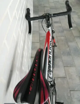 Bicicleta Cannondale Caad 8