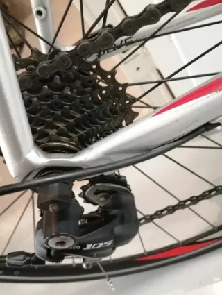 Bicicleta Cannondale Caad 8