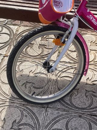 Bicicleta infantil fucsia