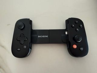 Mando Backbone para iphone.