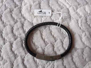 Pulsera Lotus Cuero Trenzado Negro y Plata